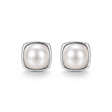 Freshwater Pearl Earrings