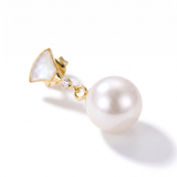 Chic Gold Pearl Earrings
