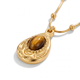 Elegant Gold Necklace with Tiger’s Eye Stone